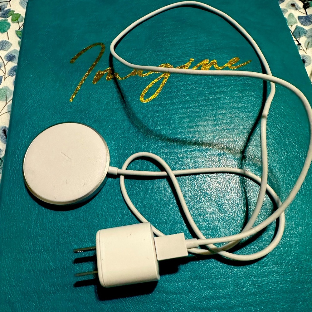 Apple MagSafe iPhone charger verizon